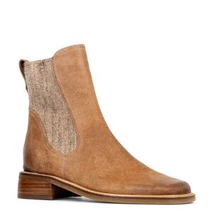 Donald Pliner Autumn Chelsea Boot (size 7) NWOB